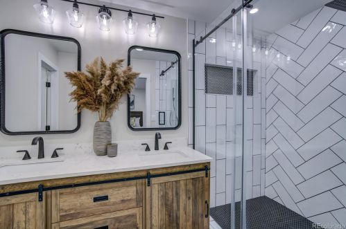 7959 Vincennes Way, Englewood CO  80112-3332 exterior