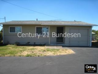 94 Thompson Ln, Petaluma CA  94952-8000 exterior