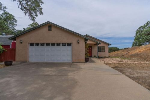 6372 Garner Pl, Valley Springs, CA 95252-9115