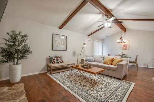 2129 Richbrook Dr, Garland TX 75044-7121 exterior