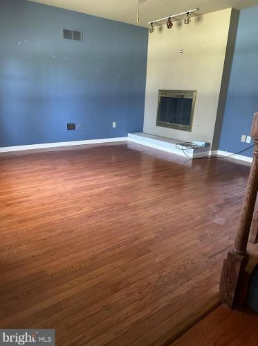 454 Center St, Hanover, PA 17331-4221