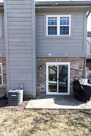 23 Foxcroft Rd, Naperville IL  60565-2361 exterior