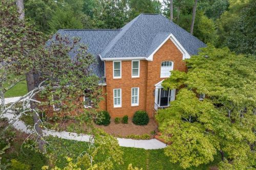 4961 Hodgkins Pl, Lilburn, GA 30047-5382