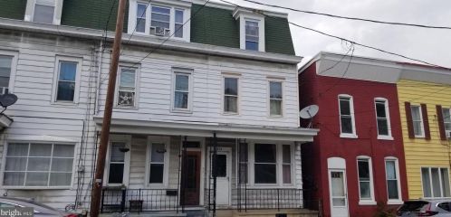 824 Race St, Primrose, PA 17901-2334