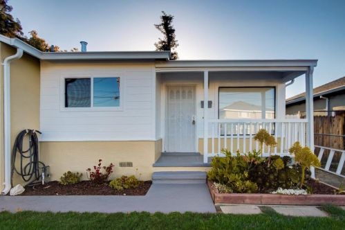 119 Gardenia Way, Palo Alto, CA 94303-2605