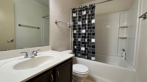 5904 Parkview Hl Ln, Fort Worth TX  76179-3799 exterior