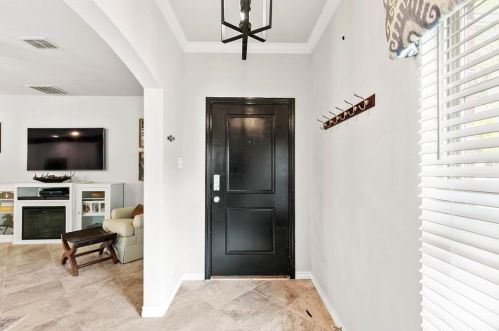 5037 Byers Ave, Fort Worth TX  76107-4129 exterior