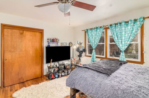 217 Maplewood Dr, Sycamore IL  60178-1237 exterior