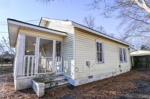 1332 Fair Oaks Ave, Marietta, GA 30060-3957