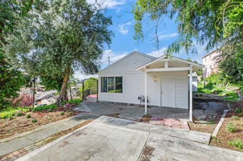 2125 170th Ave, Hayward, CA 94546-3804