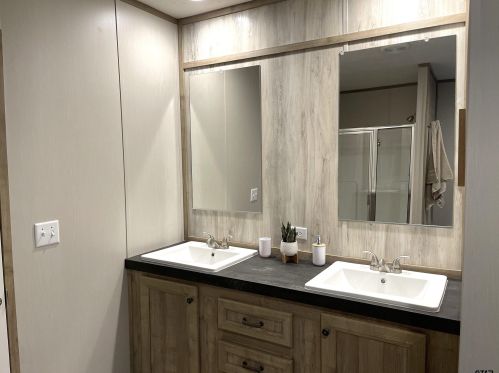 2370 Blocker Rd, Marshall TX 75672-3720 exterior