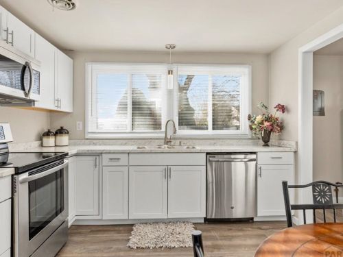 1611 Iroquois Rd, Pueblo CO  81001-1636 exterior