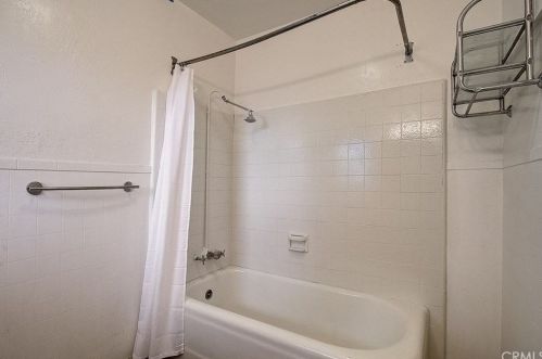 7211 Washington Ave, Whittier CA 90602-2233 exterior