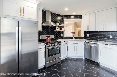 517 Brickhouse Rd, Princeton NJ  08540-7349 exterior