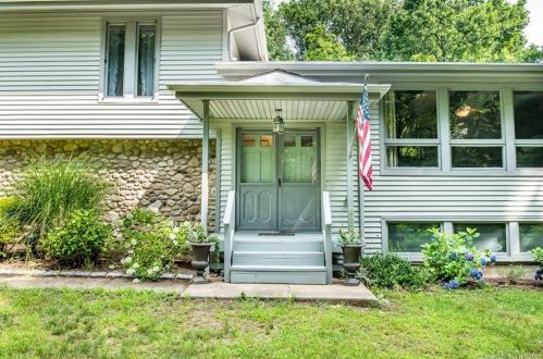72 Clark Hill Rd, East Hampton, CT 06424-1417