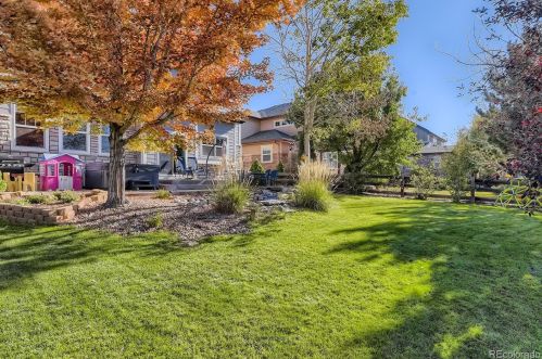 24561 Ontario Dr, Aurora CO 80016-6072 exterior