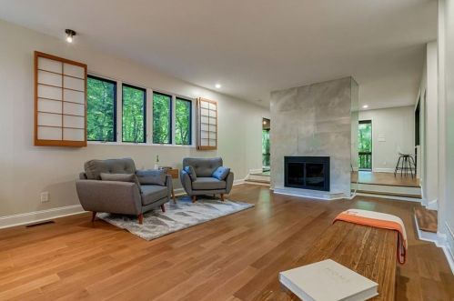 620 Colebrook Ct, Atlanta GA  30327-4710 exterior