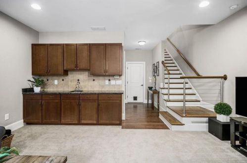 3635 Brookleigh Ln, Atlanta GA  30319-2206 exterior