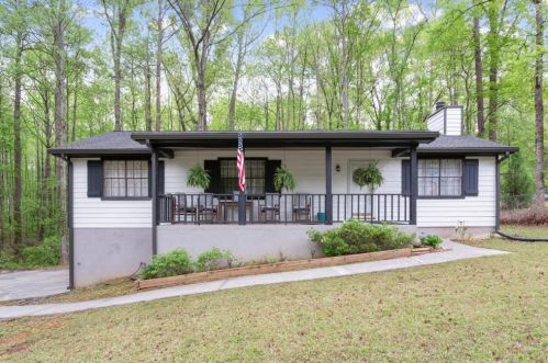 1515 Pedro Dr, Mableton, GA 30126-1146
