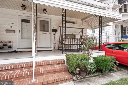 5 Francis Ave, Trenton, NJ 08629-1413