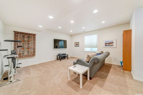 9262 510, Sandy UT 84070-6222 exterior