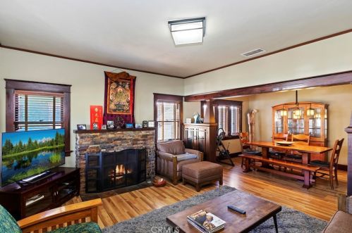 3892 Linwood Pl, Riverside CA  92506-1889 exterior