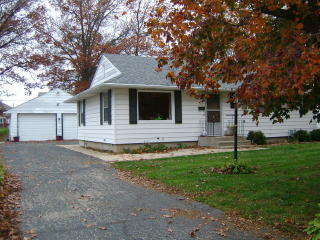 235 Maple St, Mcgirr, IL 60556-6051