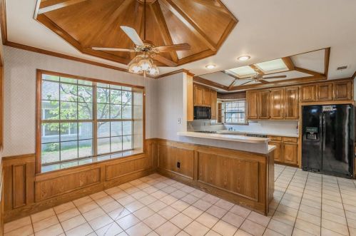 2102 Antibes Dr, Carrollton TX 75006-4327 exterior