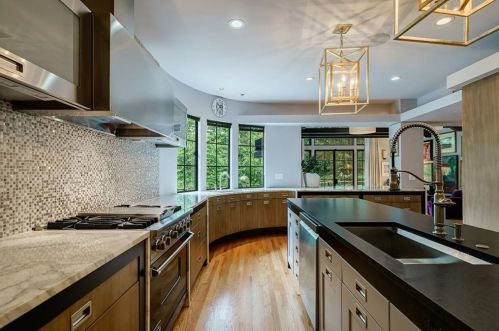 2858 Hl Dr, Atlanta GA  30305-3422 exterior