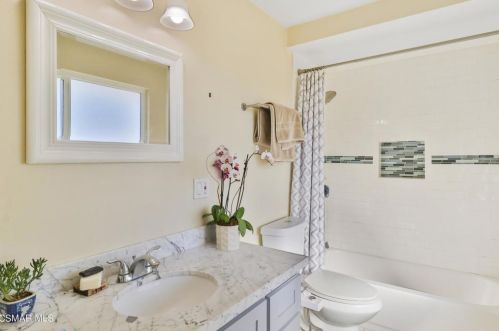 2803 Hollister St, Simi Valley CA  93065-5214 exterior