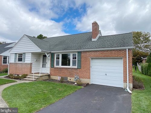 151 Kershaw St, York, PA 17402-3412