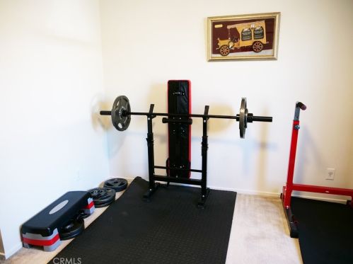 43113 Homestead St, Lancaster CA  93535-4837 exterior