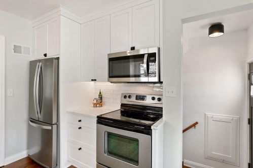 2106 Highland Pkwy, Saint Paul MN  55116-1311 exterior