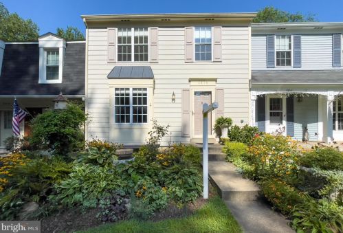 5816 Wood Poppy Ct, Springfield, VA 22015-2717