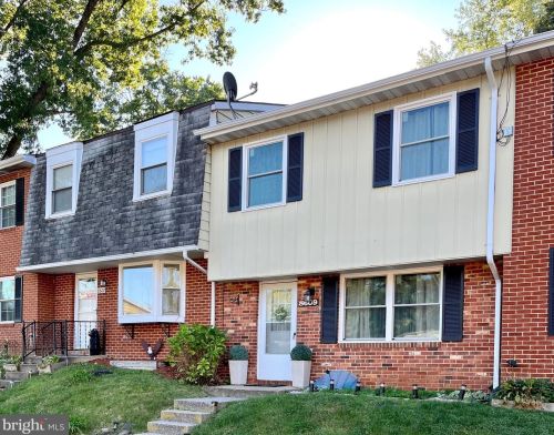 8609 Harrison Ct, Marshall, VA 20115-3737