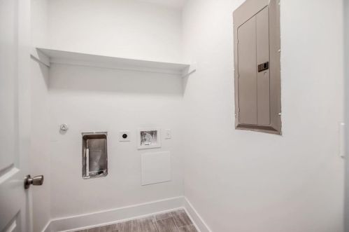 5008 Baker St, Austin TX  78721-1511 exterior