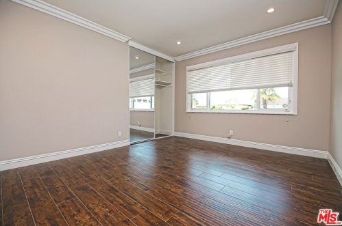 1526 Harle Pl, Anaheim CA  92802-2510 exterior