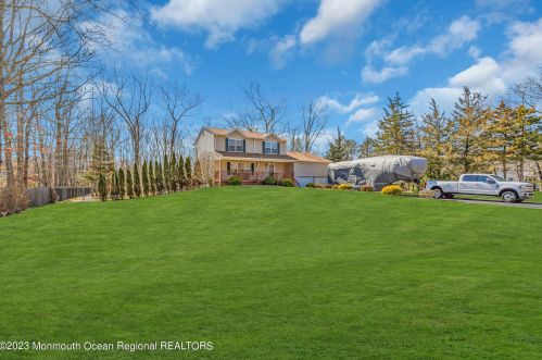 57 Thompson Bridge Rd, Jackson Twp, NJ 08527-4623