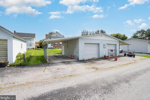 1034 Broadway, Hanover PA 17331-2505 exterior