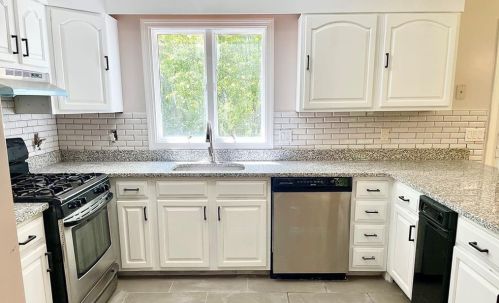431 Perry Hill Rd, Coventry, RI 02816-4534