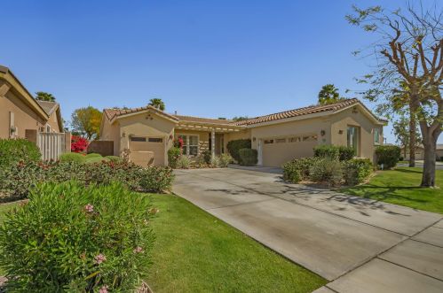 81960 Golden Star Way, La Quinta, CA 92253-9371