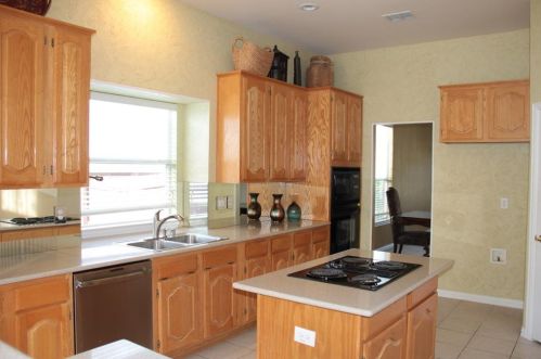 4309 Exeter Dr, Garland TX 75043-7238 exterior