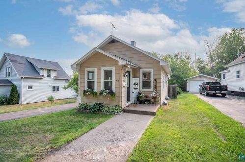 416 Broadway St, Scanlon, MN 55720-1749