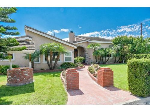 9418 Stamps Ave, Downey, CA 90240-2840