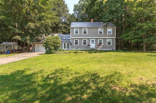 1 Doris Dr, Laconia, NH 03249-6911