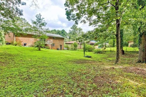 2203 Fairway Cir, Atlanta GA  30319-3825 exterior