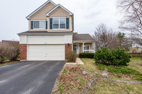 7713 Waterfall Ct, Gurnee, IL 60031-5162