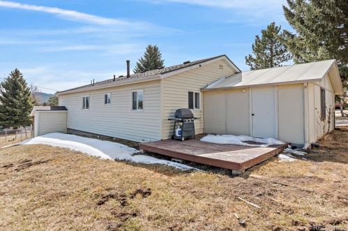 5165 Hatch Dr, Lakewood CO 80439 exterior