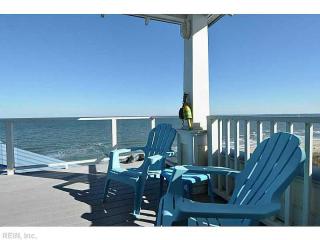 632 Ocean View Ave, Norfolk VA  23503-1706 exterior