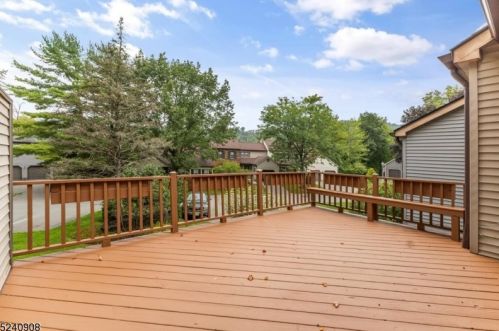 62 Goldfinch Dr, Hackettstown NJ  07840-3008 exterior